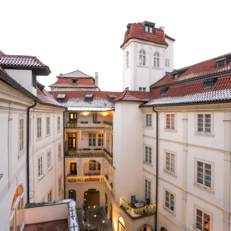 Iron Gate Hotel & Suites Prague by Bhg