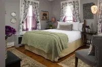 1825 Inn Bed and Breakfast Hôtels à : Palmyra