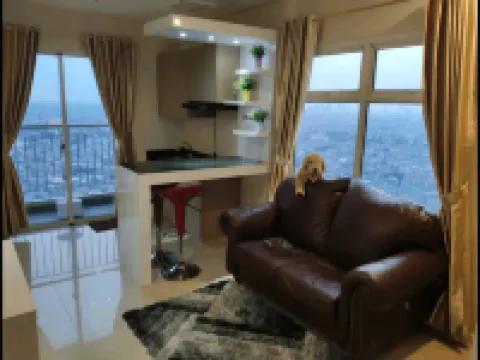 Central Park Mall Madison Park Apartment