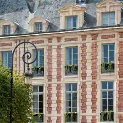 Cour des Vosges Hotel Exterior