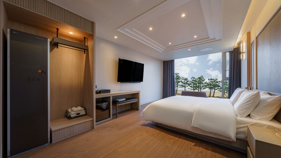 H-AVENUE HOTEL Yeongildae