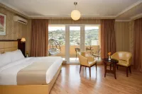 Kmm Hotel Hotels near Old Tbilisi