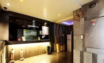 Navi Hotel
