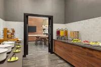 Doubletree by Hilton Columbus Dublin - breakfast