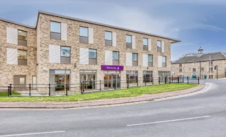 Premier Inn Peterborough City Centre Hotel Отели рядом с достопримечательностью «Longthorpe Tower»