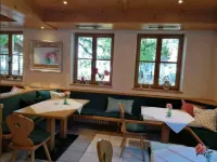 Hotel Zur Ulme Hotels in Finsing