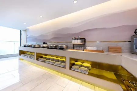 JI Hotel (Guiyang North Railway Station) Отели рядом с достопримечательностью «Guizhou Traffic Technician College»