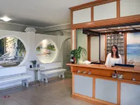 Bella Vista Beach Hotel Hotel berhampiran Pantai Messonghi