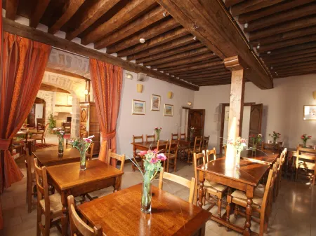 Hôtel Wilson - Teritoria Отели рядом с достопримечательностью «Museum of the life of Bourguignonne»