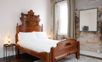 Bischoff Inn - Former 1870 Furniture Factory Now 5 Room Boutique Hotel