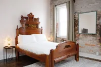 Bischoff Inn - Former 1870 Furniture Factory Now 5 Room Boutique Hotel Hotels in Tamaqua