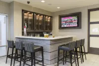 密爾沃基西部居家飯店 - 酒吧