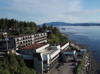 Anchor Inn and Suites Hotels near Raspberry Rascals