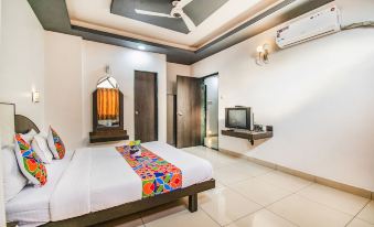 Balaji Classic Hotel