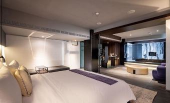 La Moon Boutique Motel