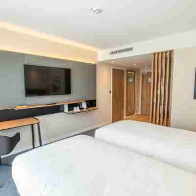 Holiday Inn Bordeaux-Merignac Rooms