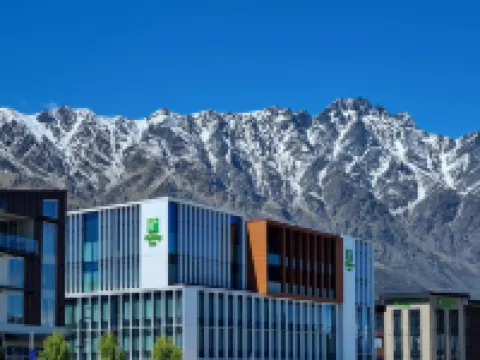Holiday Inn QUEENSTOWN REMARKABLES PARK by IHG Hotels in Queenstown