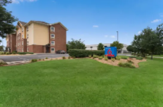 Studio 6 Lenexa, KS - Overland Park