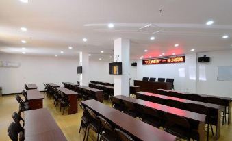 7 days hotel (Min'an Street Branch of Harbin Central Street)