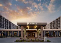 Sonesta Redondo Beach and Marina Hotel a 