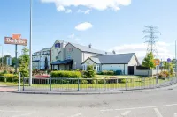 Premier Inn Llanelli Central East Hotels in Pwll
