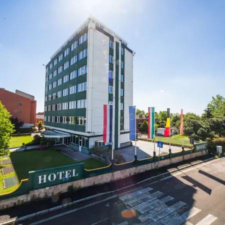 Hotel Alga Отели рядом с достопримечательностью «Фамагоста»