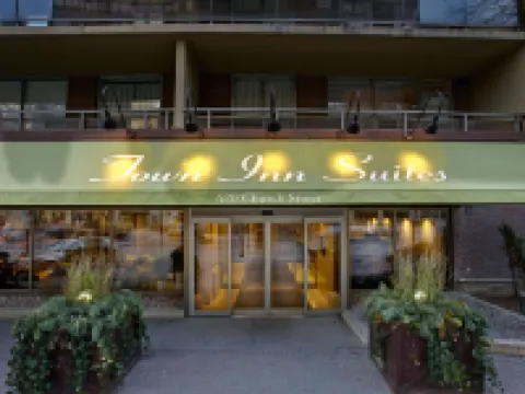 城鎮套房酒店 鄰近多倫多羣島的酒店