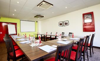 Enzo Hotels Reims Tinqueux by Kyriad Direct