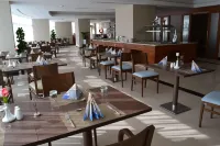 Best Western Plus Buraidah - breakfast