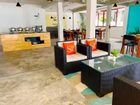 Si! Beach House Hotels in Dhiffushi