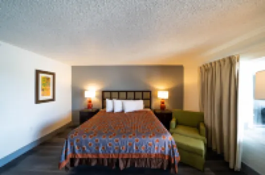 OYO Hotel Ocala, FL I-75