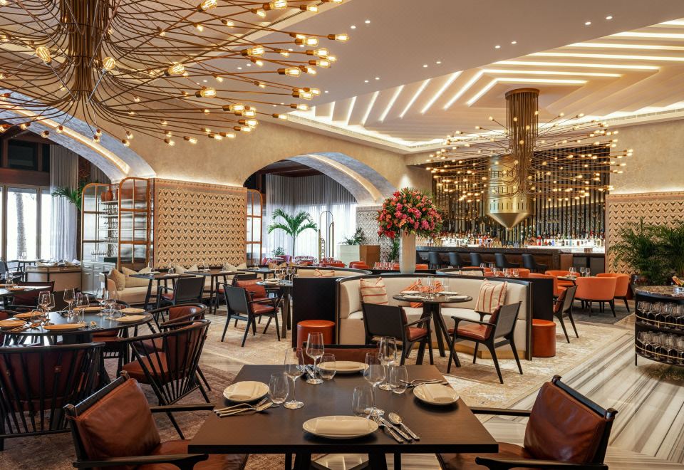 더 세인트 레지스 두바이 더 팜의 아름다운 팜 뷰