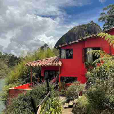 Ecolodge Bahia del Penon Hotel Exterior