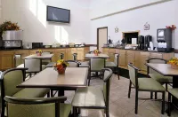 Super 8 by Wyndham Bowling Green North