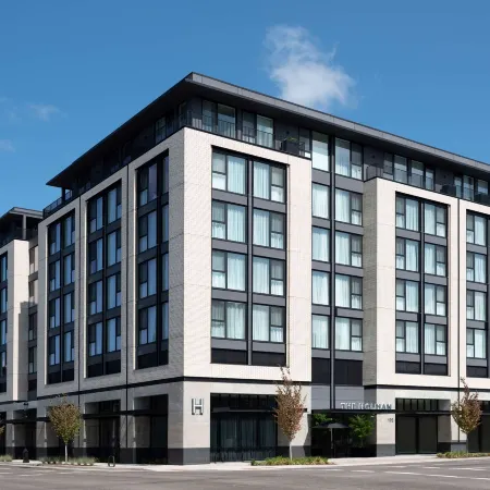 Holman Riverfront Park Hotel Salem,Tapestry Collection by Hilton