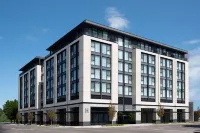 Holman Riverfront Park Hotel Salem,Tapestry Collection by Hilton - parking