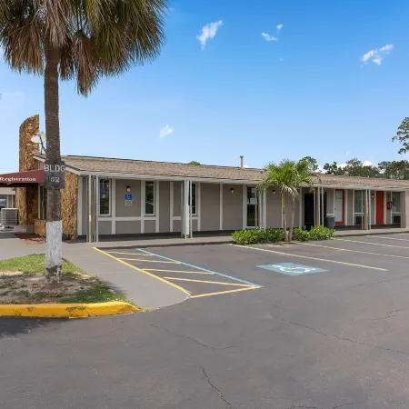 Super 8 by Wyndham Kissimmee/Orlando