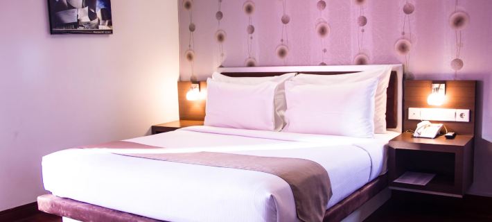 Hero Hotel Ambon Ξενοδοχεία στην πόλη Άμπον