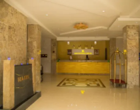 Maxbe Continental Hotel
