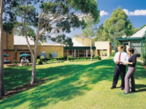 Lakeside Hotel and Conference Centre Hotel di Sydney