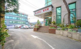 Yeongju Punggi Tourist Hotel