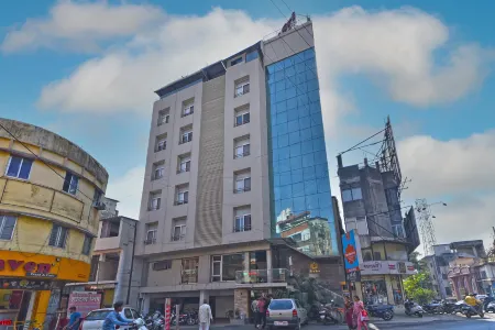 Hotel Sri Sri Executive Kolhapur Near Mahalaxmi Temple Отели в г. Колхапур