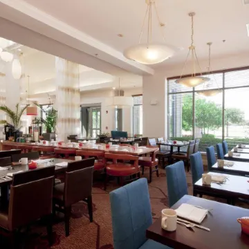 Hilton Garden Inn Fort Worth/Fossil Creek Отели рядом с достопримечательностью «Fort Worth Herd Longhorn Cattle Drive»
