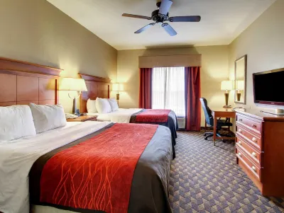 Comfort Inn & Suites Hotels in Clinton