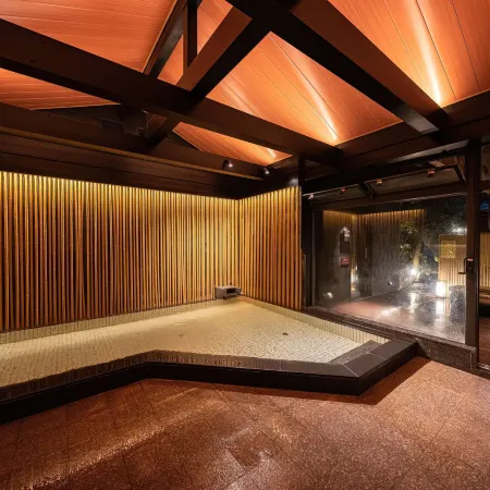 Hotel Parens Onoya