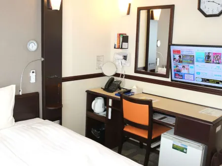 Toyoko Inn Tsu Eki Nishi Guchi