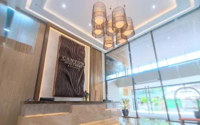 Canyon Hotels & Resorts Boracay Hotel di Stasiun Feri 1