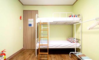 Cube Guesthouse