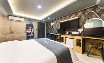 Suwon Yeongtong K Hotel