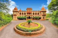 WelcomHeritage Shivavilas Palace, Hampi Отели в г. Сандер